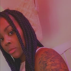 Meet your Posher, Ayana
